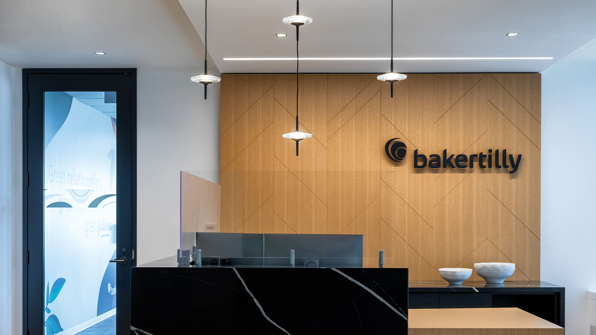 photo-gallery-commercial-office-baker-tilly-canada-01