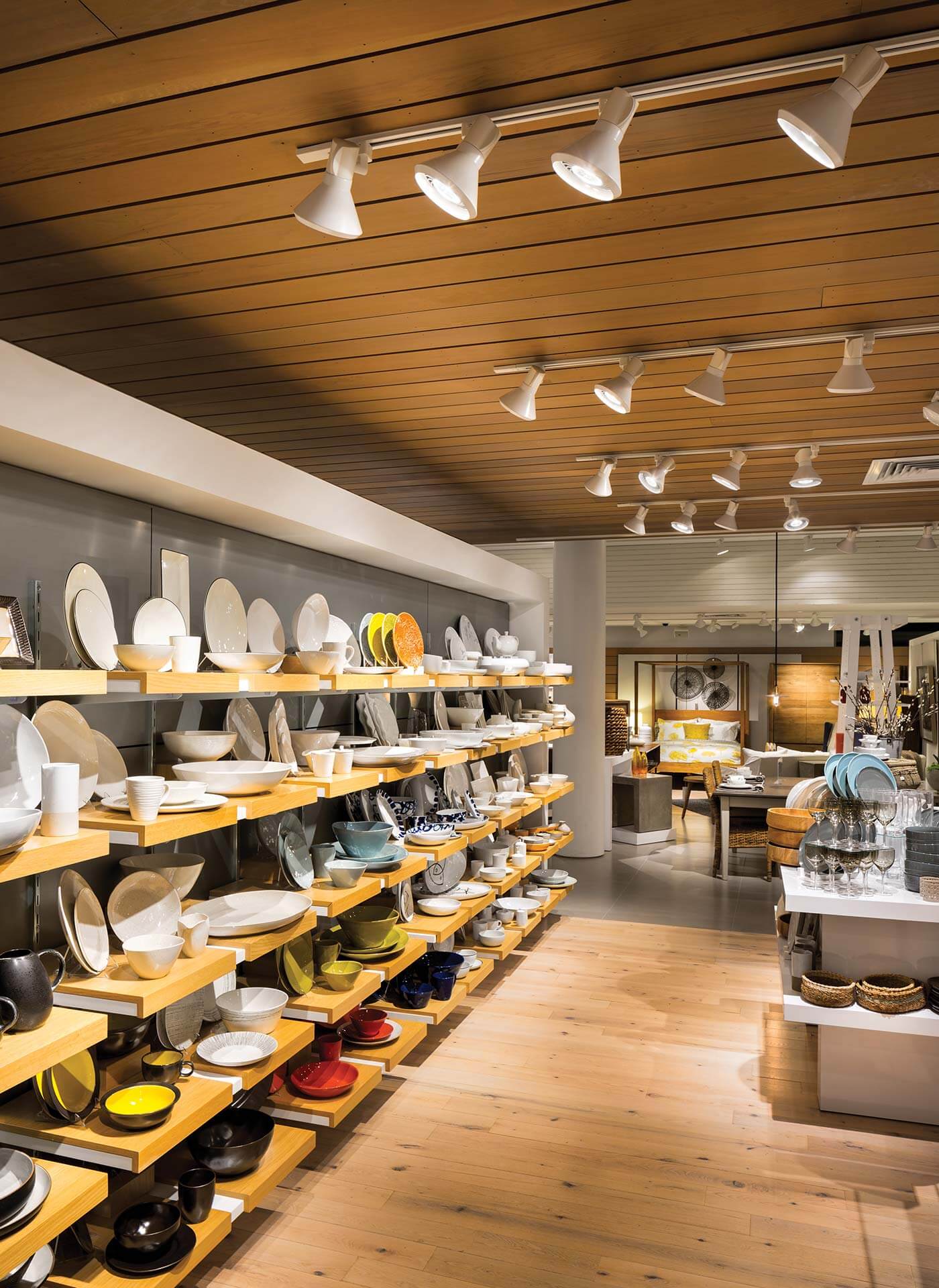 photo-gallery-retail-crate-and-barrel-009