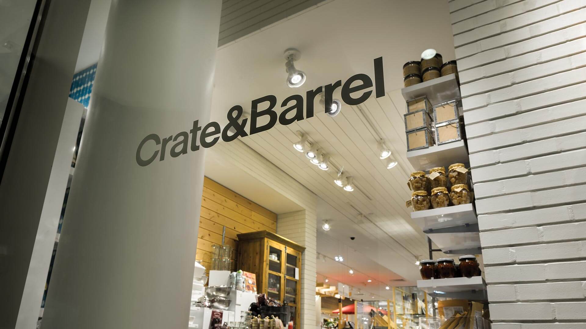 photo-gallery-retail-crate-and-barrel-010