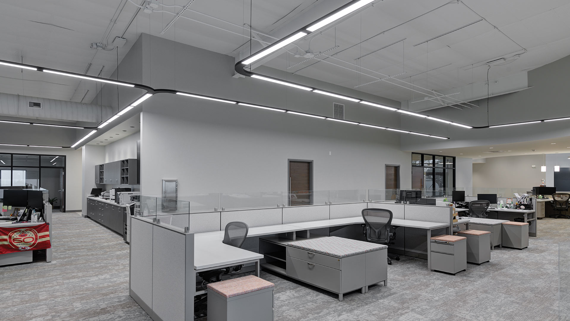 photo-gallery-commercial-office-smc-electric-08
